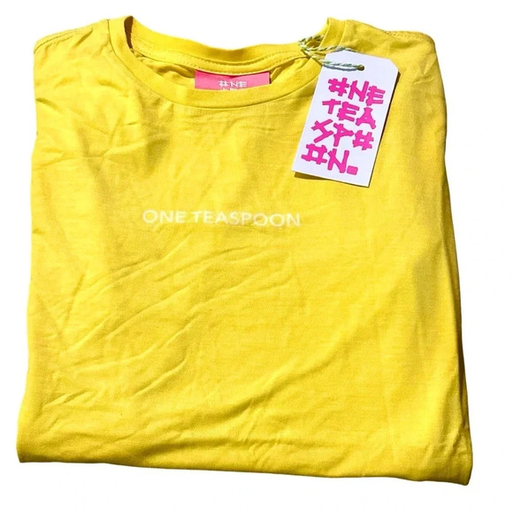 🌴 One Teaspoon NWT Fitted Crew Tee in Blazing Yellow SMALL - Picture 3 of 5